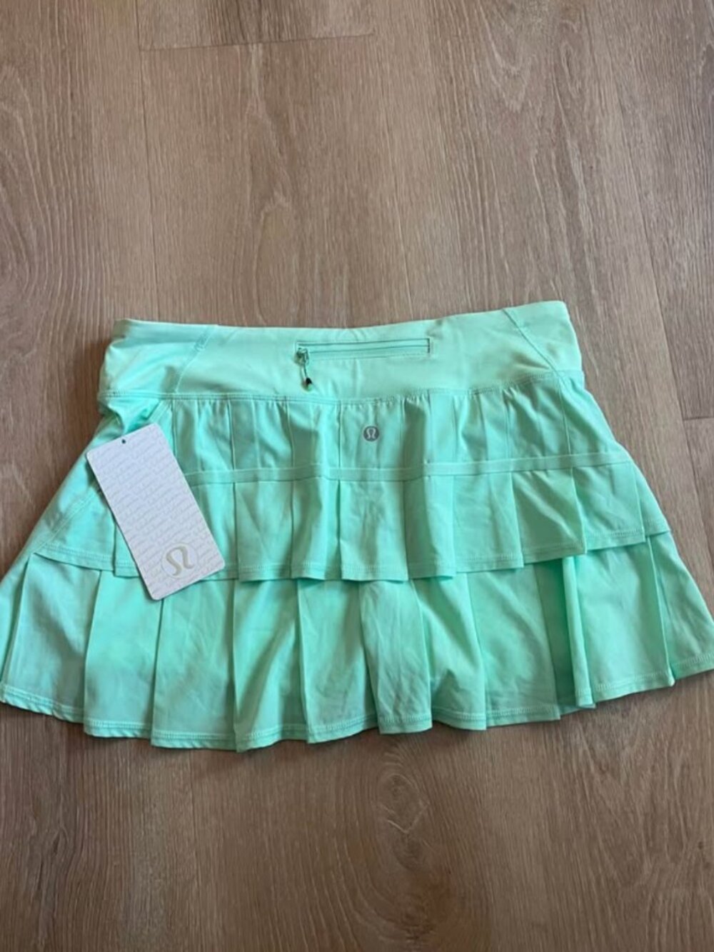 lululemon skirt size 8
